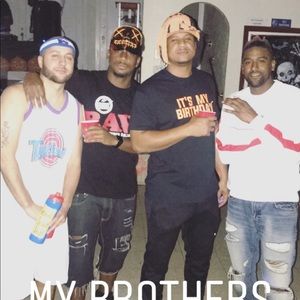 Meet your Posher, Wallace